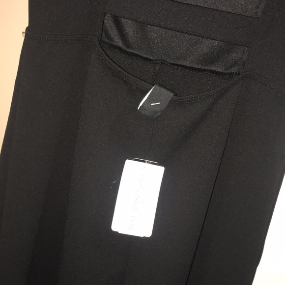 NWTSuper cute Windsor romper (pants) - Picture 9 of 9